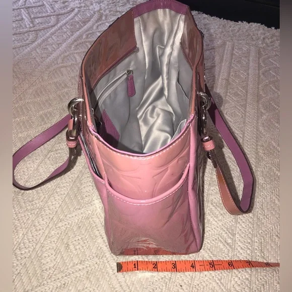 Coach Mauve Patented Leather Purse - Picture 2 of 5